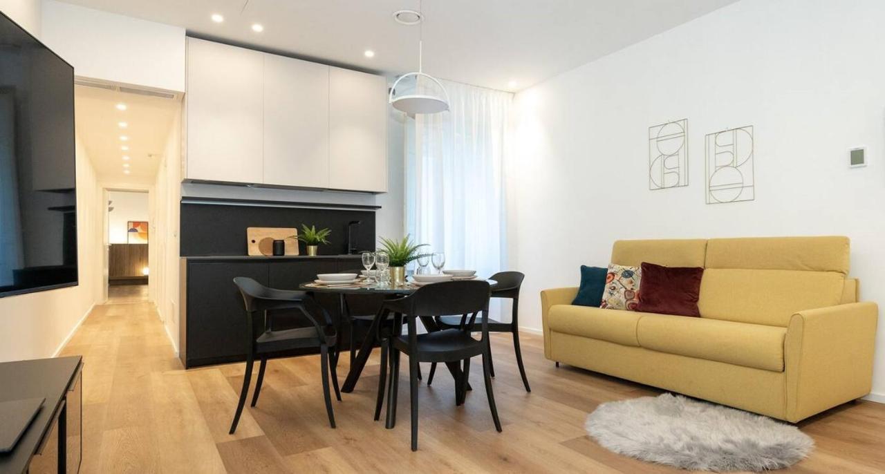 Siciliaholic Modern House Apartment คาตาเนีย ภายนอก รูปภาพ