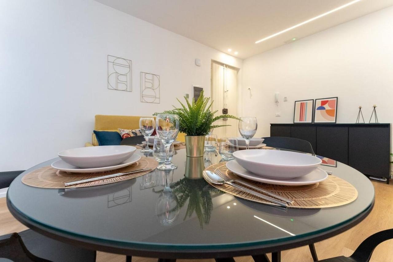 Siciliaholic Modern House Apartment คาตาเนีย ภายนอก รูปภาพ